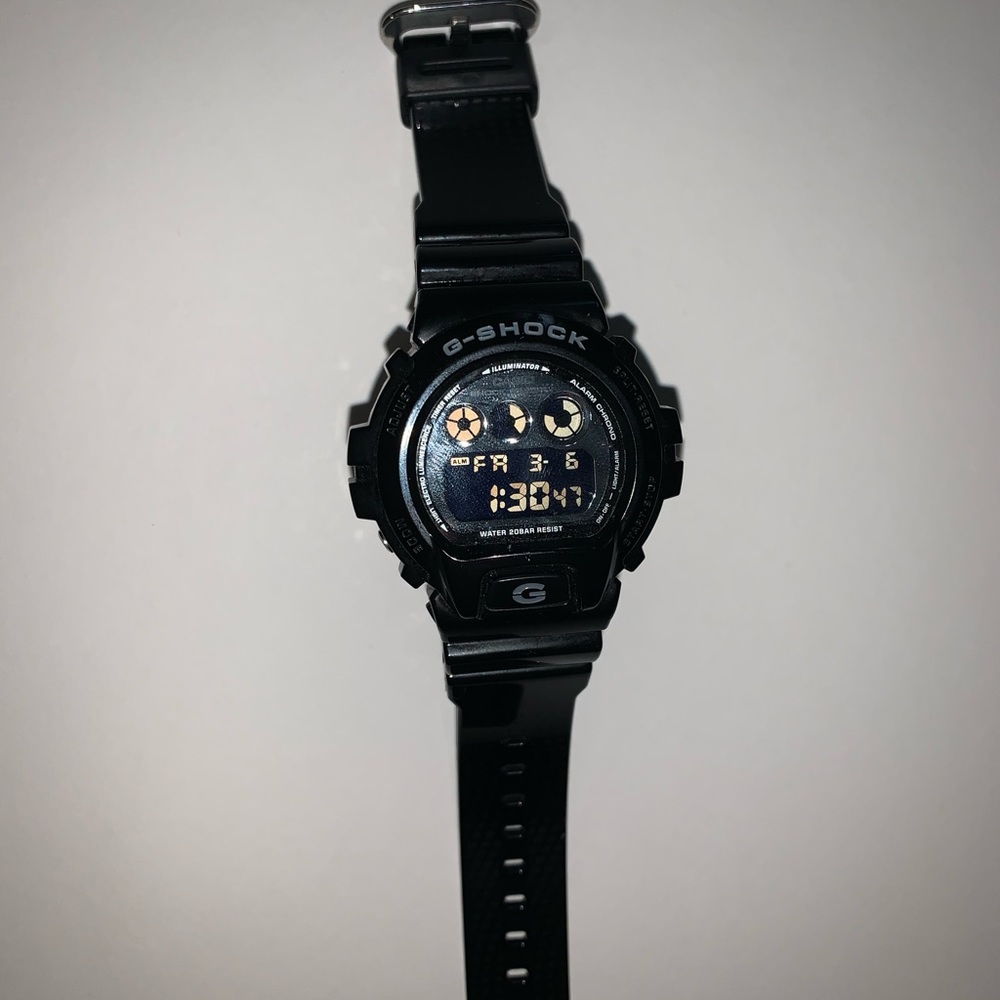 BLACK CASIO G SHOCK WATCH ⌚️